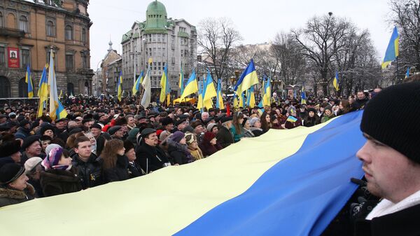 Большинство жителей Украины признали внешнее управление страной