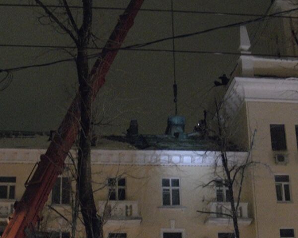 Жилой дом частично обрушился в Ярославле. Видео с места ЧП Жилой дом частично обрушился в Ярославле. Видео с места ЧП