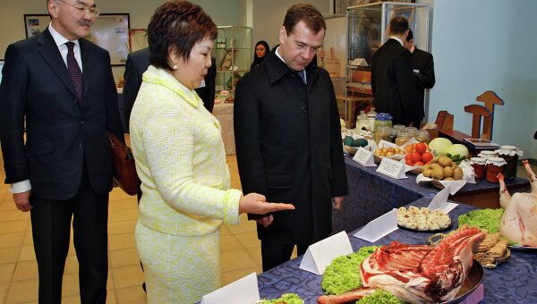 Президент РФ Дмитрий Медведев посетил комплекс Город шахмат Президент РФ Дмитрий Медведев посетил комплекс Город шахмат