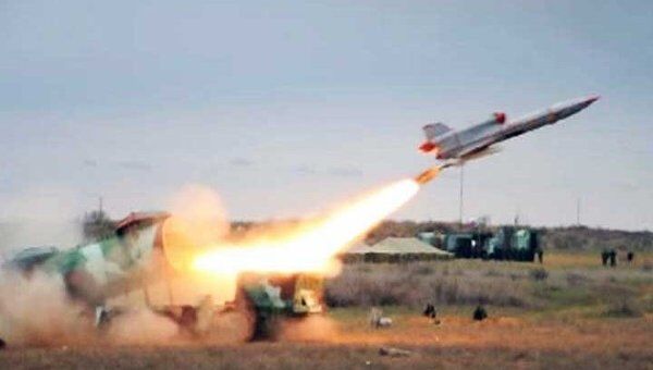 Бойцы расчетов С-300 сбили 10 воздушных целей за пару минут Бойцы расчетов С-300 сбили 10 воздушных целей за пару минут