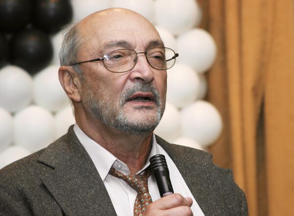 Артист театра и кино, режиссер Михаил Козаков. Артист театра и кино, режиссер Михаил Козаков.