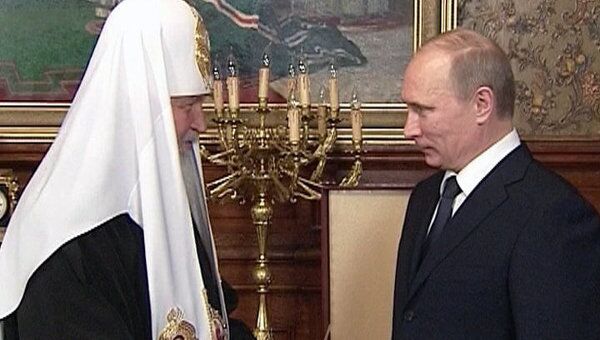 Путин поздравил патриарха Кирилла с двумя праздниками сразу Путин поздравил патриарха Кирилла с двумя праздниками сразу