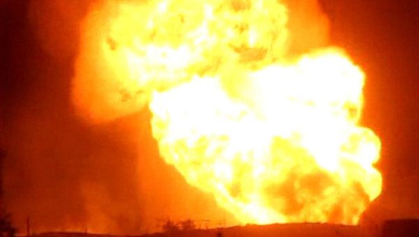 Четверо неизвестных взорвали газопровод в Египте. Видео с места ЧП Четверо неизвестных взорвали газопровод в Египте. Видео с места ЧП