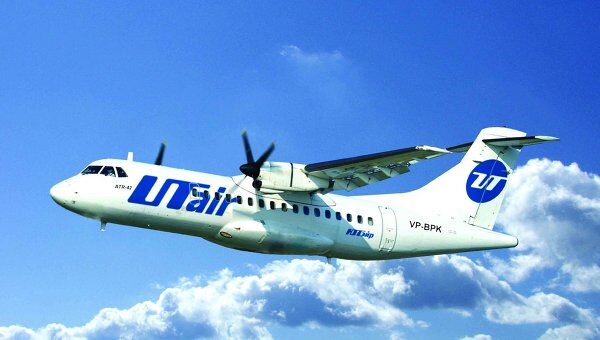 Самолет ATR-42 компании Utair. Архив Самолет ATR-42 компании Utair. Архив
