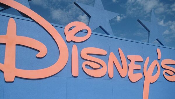 Логотип студия Disney. Архивное фото Логотип студия Disney. Архивное фото