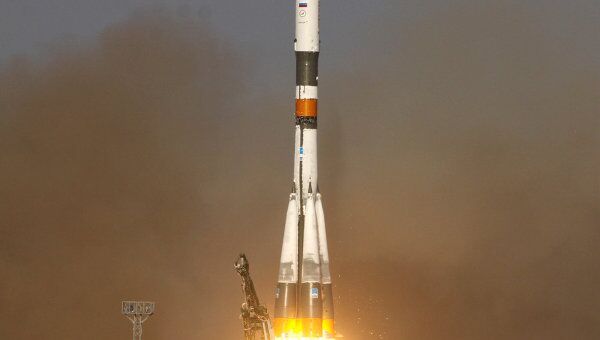 Запуск РН Союз-У с грузовым кораблем Прогресс М-12М. Архив Запуск РН Союз-У с грузовым кораблем Прогресс М-12М. Архив