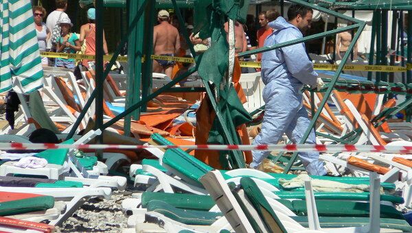 Взрыв произошел на пляже в Кемере Взрыв произошел на пляже в Кемере
