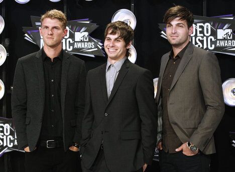 Группа Foster the People на вручении наград MTV Video Music Awards Группа Foster the People на вручении наград MTV Video Music Awards