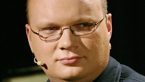 Корреспондент Коммерсанта Олег Кашин был жестоко избит в Москве Корреспондент Коммерсанта Олег Кашин был жестоко избит в Москве