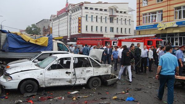 Взрыв возле центрального рынка во Владикавказе Взрыв возле центрального рынка во Владикавказе