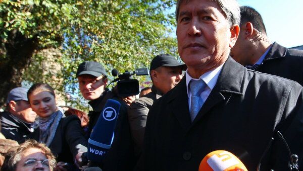 Алмазбек Атамбаев. Архив Алмазбек Атамбаев. Архив