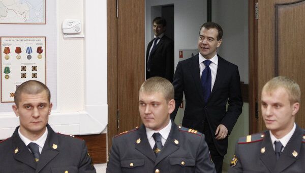 Посещение Д.Медведевым УВД по ЮЗАО г. Москвы Посещение Д.Медведевым УВД по ЮЗАО г. Москвы