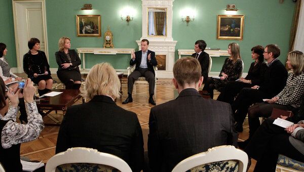 Встреча Д.Медведева с представителями региональных СМИ Встреча Д.Медведева с представителями региональных СМИ