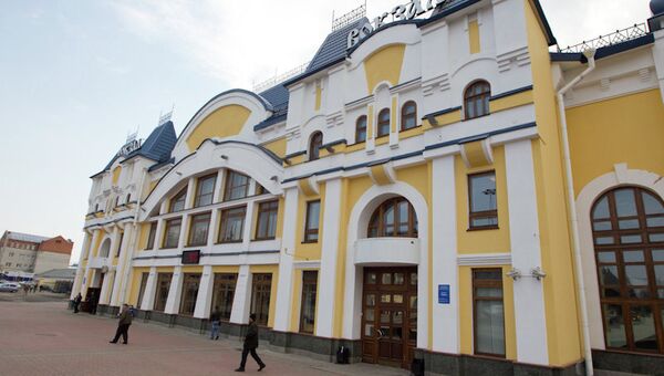 Томский железнодорожный вокзал, архивное фото Томский железнодорожный вокзал, архивное фото