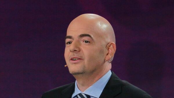 Марко ван Бастен, Джанни Инфантино, Зинедин Зидан (слева направо) Марко ван Бастен, Джанни Инфантино, Зинедин Зидан (слева направо)