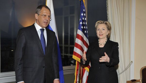 Встреча глав внешнеполитических ведомств России и США Сергея Лаврова и Хиллари Клинтон в Женеве Встреча глав внешнеполитических ведомств России и США Сергея Лаврова и Хиллари Клинтон в Женеве