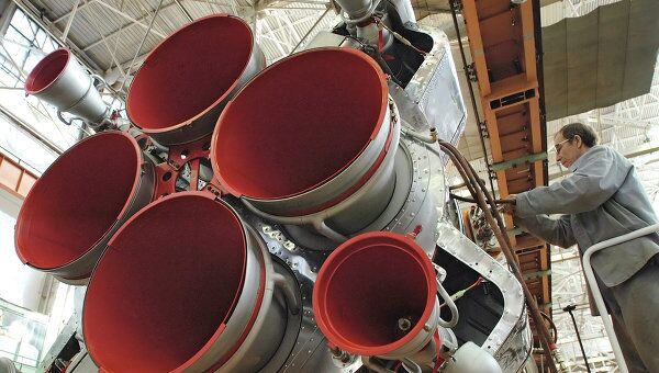 Сборка ракеты-носителя Союз-2 на самарском заводе ЦСКБ-Прогресс. Архивное фото Сборка ракеты-носителя Союз-2 на самарском заводе ЦСКБ-Прогресс. Архивное фото
