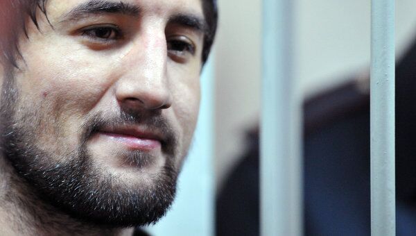 Расул Мирзаев в зале суда Расул Мирзаев в зале суда