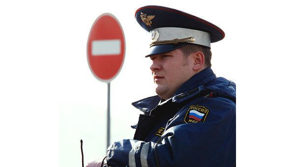 Сотрудник ГИБДД Сотрудник ГИБДД