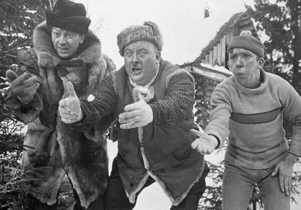 Никулин, Моргунов и Вицин в фильме «Самогонщики» Никулин, Моргунов и Вицин в фильме «Самогонщики»