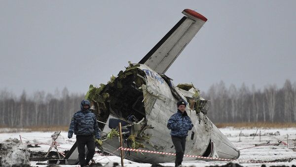 Ситуация на месте крушения самолета ATR-72 под Тюменью. Архив Ситуация на месте крушения самолета ATR-72 под Тюменью. Архив