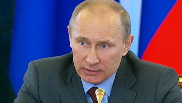 Путин высказался о визах и заступился за журналистов президентского пула Путин высказался о визах и заступился за журналистов президентского пула