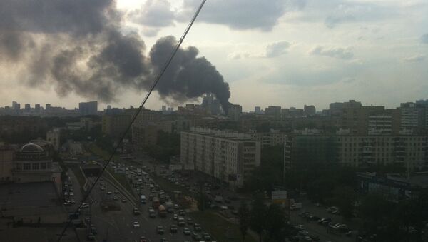 Пожар в районе метро Динамо в Москве Пожар в районе метро Динамо в Москве