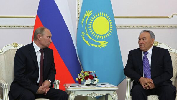 Президент России Владимир Путин и президент Казахстана Нурсултан Назарбаев. Архивное фото Президент России Владимир Путин и президент Казахстана Нурсултан Назарбаев. Архивное фото