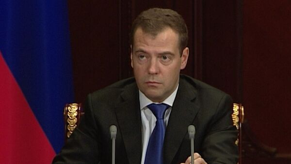 Медведев призвал ужесточить ответственность для пьяных водителей Медведев призвал ужесточить ответственность для пьяных водителей