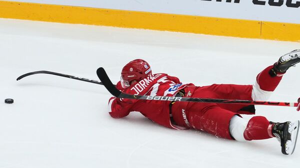 Игрок ХК Витязь Пекка Йормакка Игрок ХК Витязь Пекка Йормакка