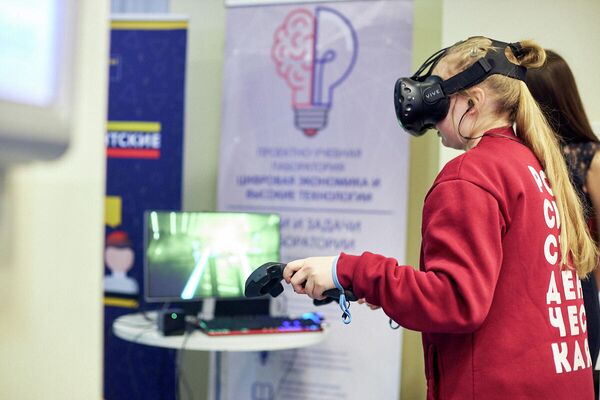 Участницы Студенческого фестиваля предпринимательства Участницы Студенческого фестиваля предпринимательства