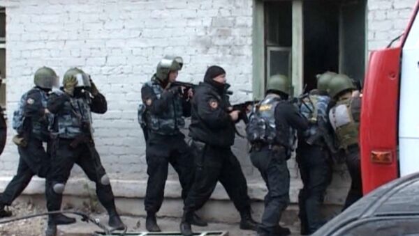На месте происшествия: ликвидация боевиков в Казани и ДТП на Ставрополье На месте происшествия: ликвидация боевиков в Казани и ДТП на Ставрополье