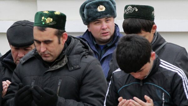 Праздничный намаз у мечети Марджани в Казани Праздничный намаз у мечети Марджани в Казани
