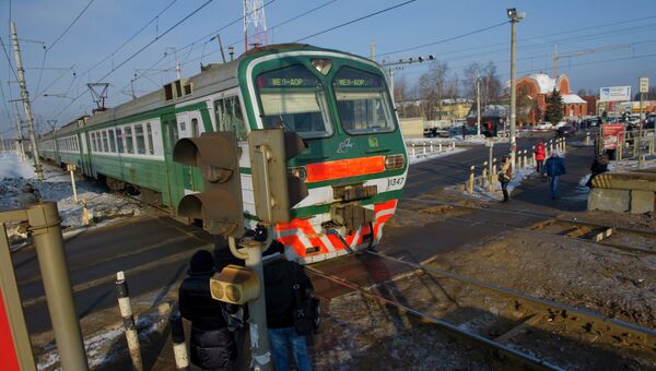 Железнодорожный пешеходный переход на станции Салтыковская Железнодорожный пешеходный переход на станции Салтыковская