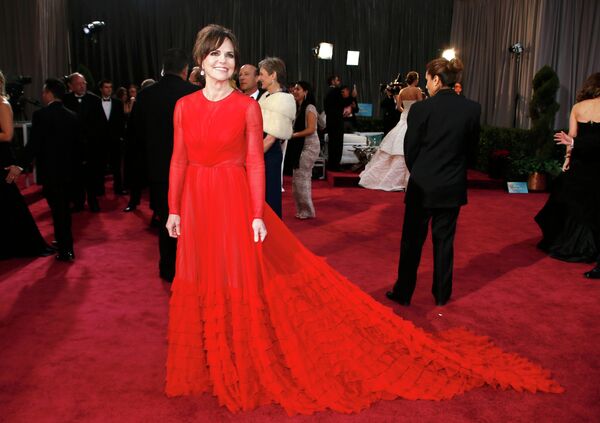 Салли Филд в платье Valentino на 85-й церемонии вручения премии Оскар Салли Филд в платье Valentino на 85-й церемонии вручения премии Оскар