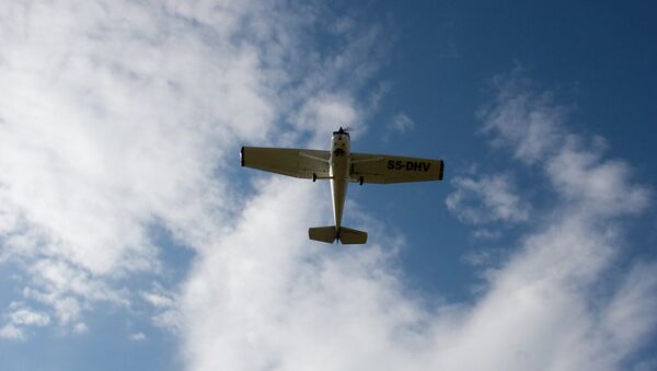 Самолет Cessna 172. Архивное фото Самолет Cessna 172. Архивное фото