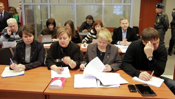 Адвокаты обвиняемых по делу о пожаре в клубе Хромая лошадь на судебном заседании, архивное фото Адвокаты обвиняемых по делу о пожаре в клубе Хромая лошадь на судебном заседании, архивное фото