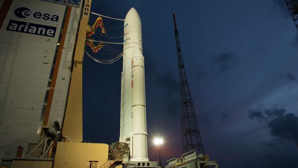 Ракета Ariane 5 на стартовой площадке. Архивное фото Ракета Ariane 5 на стартовой площадке. Архивное фото