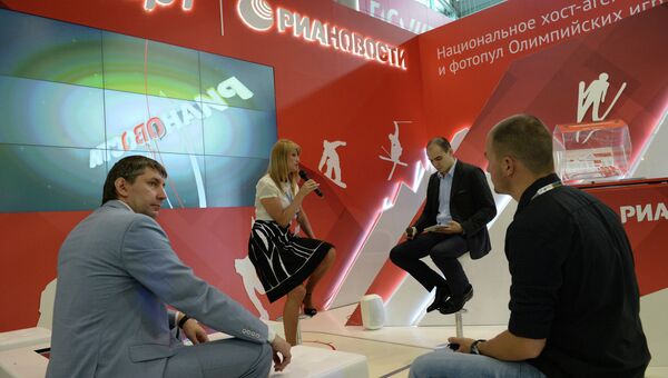 Депутат Госдумы РФ Светлана Журова на стенде РИА Новости на XVII Петербургском международном экономическом форуме Депутат Госдумы РФ Светлана Журова на стенде РИА Новости на XVII Петербургском международном экономическом форуме