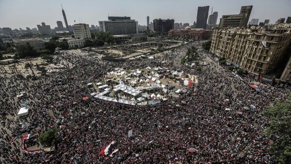 Противники президента Моххамеда Мурси митингуют на площади Тахрир Противники президента Моххамеда Мурси митингуют на площади Тахрир