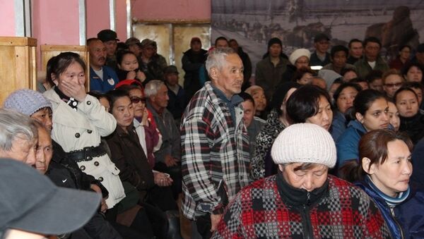 Встреча Егора Борисова с родственниками пассажиров, погибших в аварии Ми-8 Встреча Егора Борисова с родственниками пассажиров, погибших в аварии Ми-8