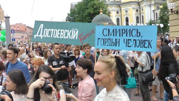 Петербург отметил День Достоевского вместе с героями его произведений Петербург отметил День Достоевского вместе с героями его произведений