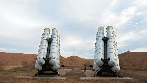 Зенитные ракетные системы С-400 Триумф. Архивное фото Зенитные ракетные системы С-400 Триумф. Архивное фото
