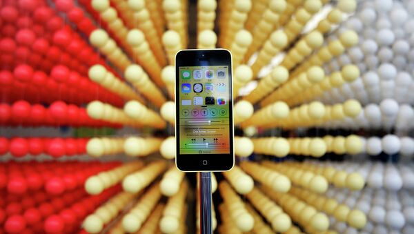 Смартфон iPhone 5c Смартфон iPhone 5c