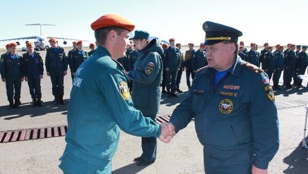 Курсанты-спасатели получили награды за борьбу с паводком в Приамурье Курсанты-спасатели получили награды за борьбу с паводком в Приамурье