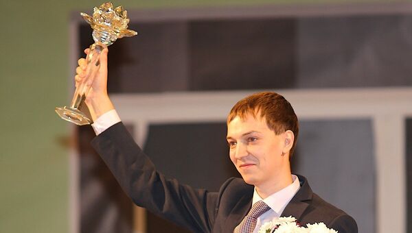 Преподаватель истории и обществознания из Самары Владимир Кильдюшкин стал финалистом всероссийского этапа конкурса Учитель года Преподаватель истории и обществознания из Самары Владимир Кильдюшкин стал финалистом всероссийского этапа конкурса Учитель года