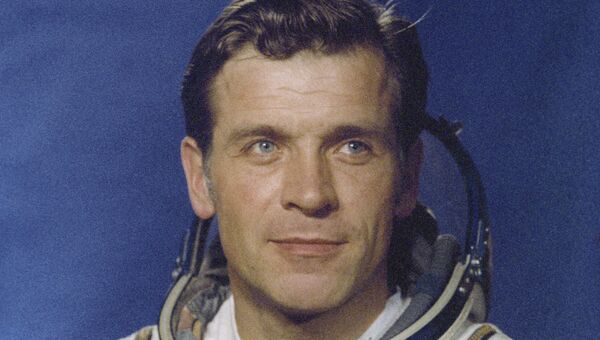 Космонавт Александр Серебров Космонавт Александр Серебров