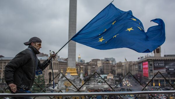 Акция в поддержку евроинтеграции Украины на площади Независимости в Киеве, архивное фото Акция в поддержку евроинтеграции Украины на площади Независимости в Киеве, архивное фото