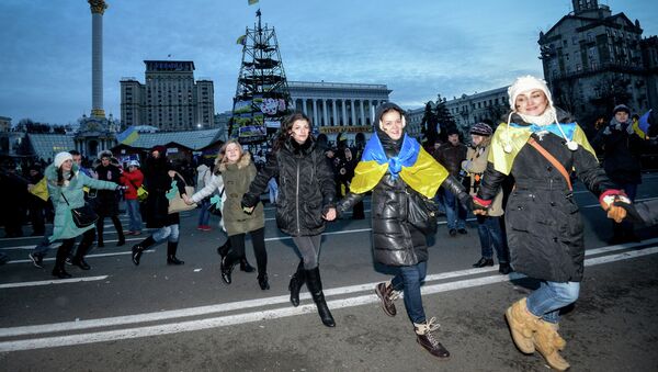 Акции сторонников евроинтеграции Украины на площади Независимости в Киеве Акции сторонников евроинтеграции Украины на площади Независимости в Киеве