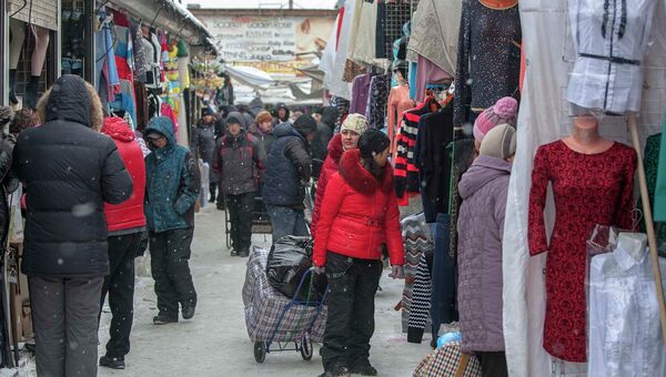 Гусинобродский рынок в Новосибирске, архивное фото Гусинобродский рынок в Новосибирске, архивное фото